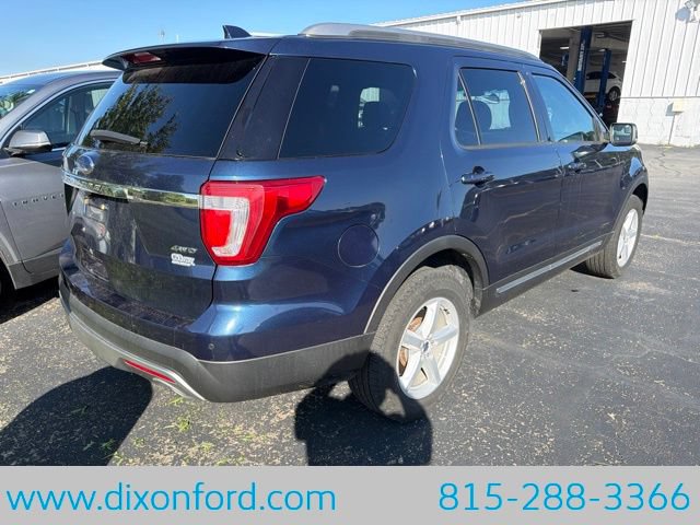 Used 2017 Ford Explorer XLT AWD/4WD image 7