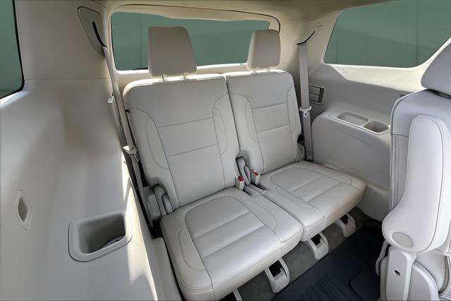 Used 2023 GMC Acadia Denali w/ Denali Technology Package AWD/4WD image 26