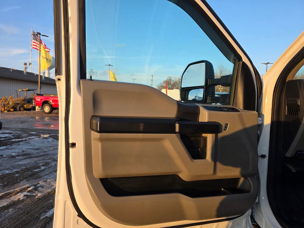 Used 2019 Ford F550 4x4 Regular Cab Super Duty image 21