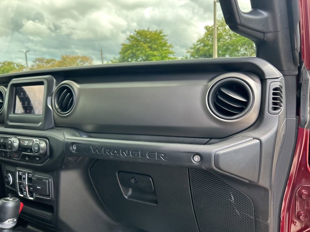 Used 2021 Jeep Wrangler Unlimited Sport image 23