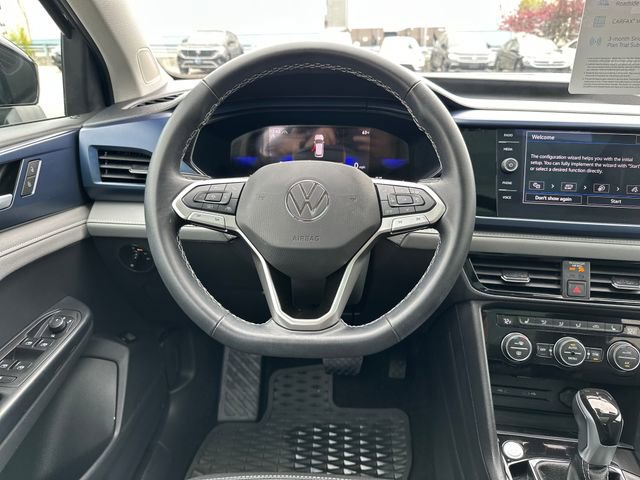 Certified 2024 Volkswagen Taos SE w/ Panoramic Sunroof Package AWD/4WD image 17