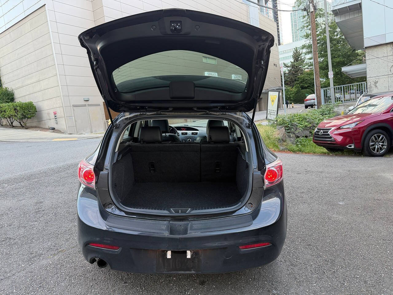 Used 2012 MAZDA MAZDA3 i Grand Touring FWD image 11