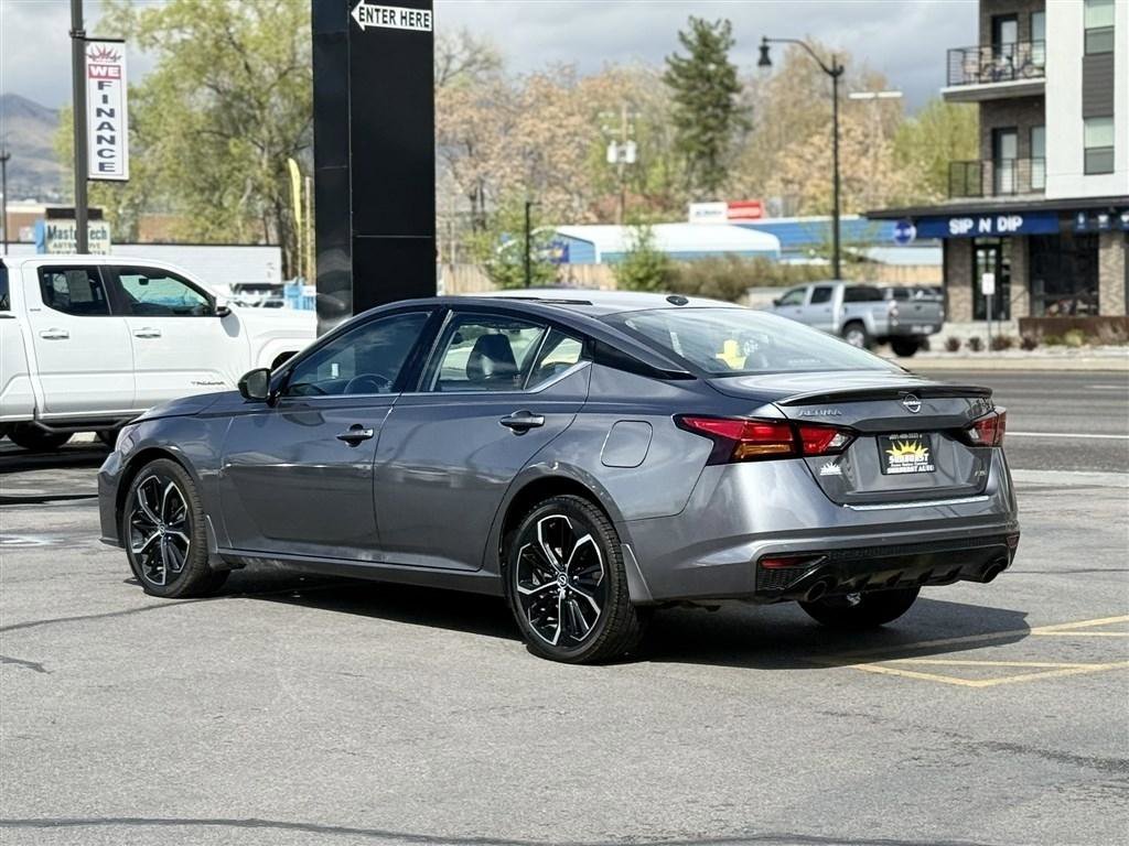 Used 2023 Nissan Altima 2.5 SR AWD/4WD image 5