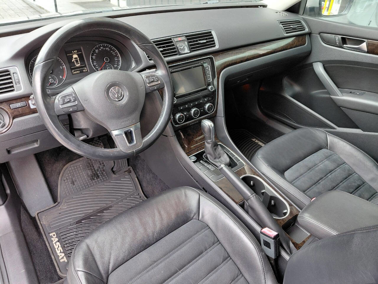 Used 2014 Volkswagen Passat TDI SEL Premium image 13