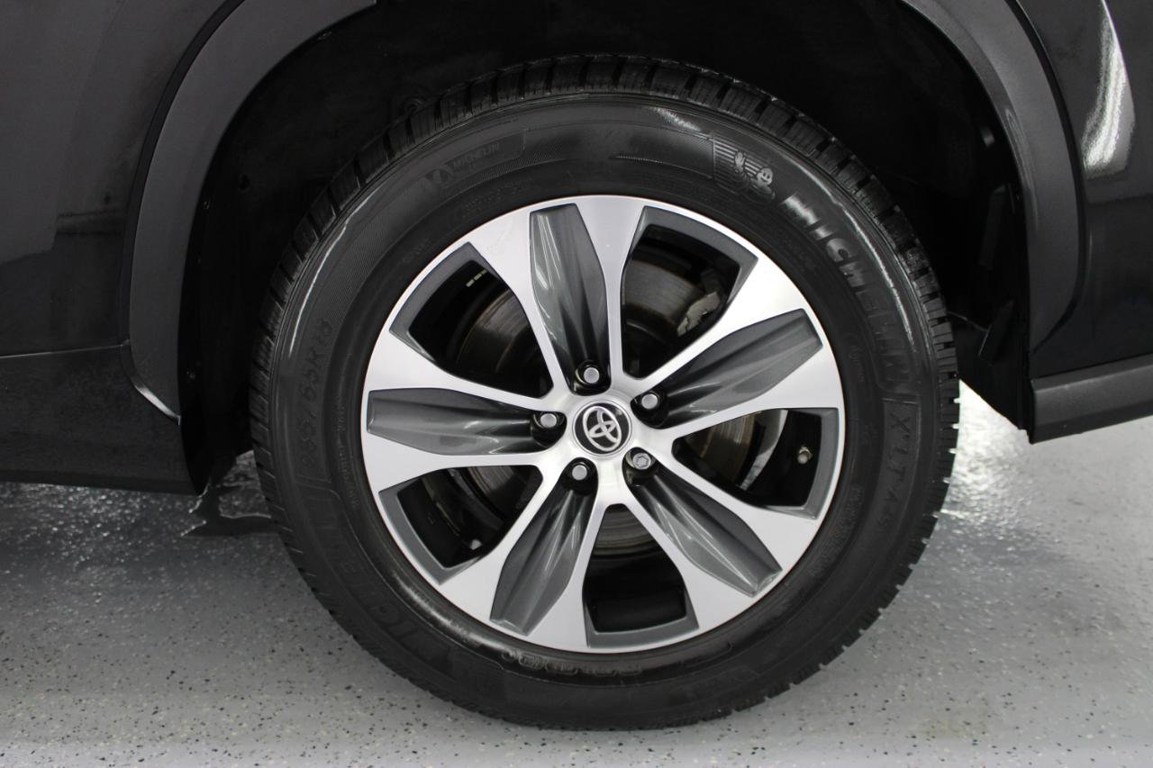 Used 2021 Toyota Highlander XLE image 79