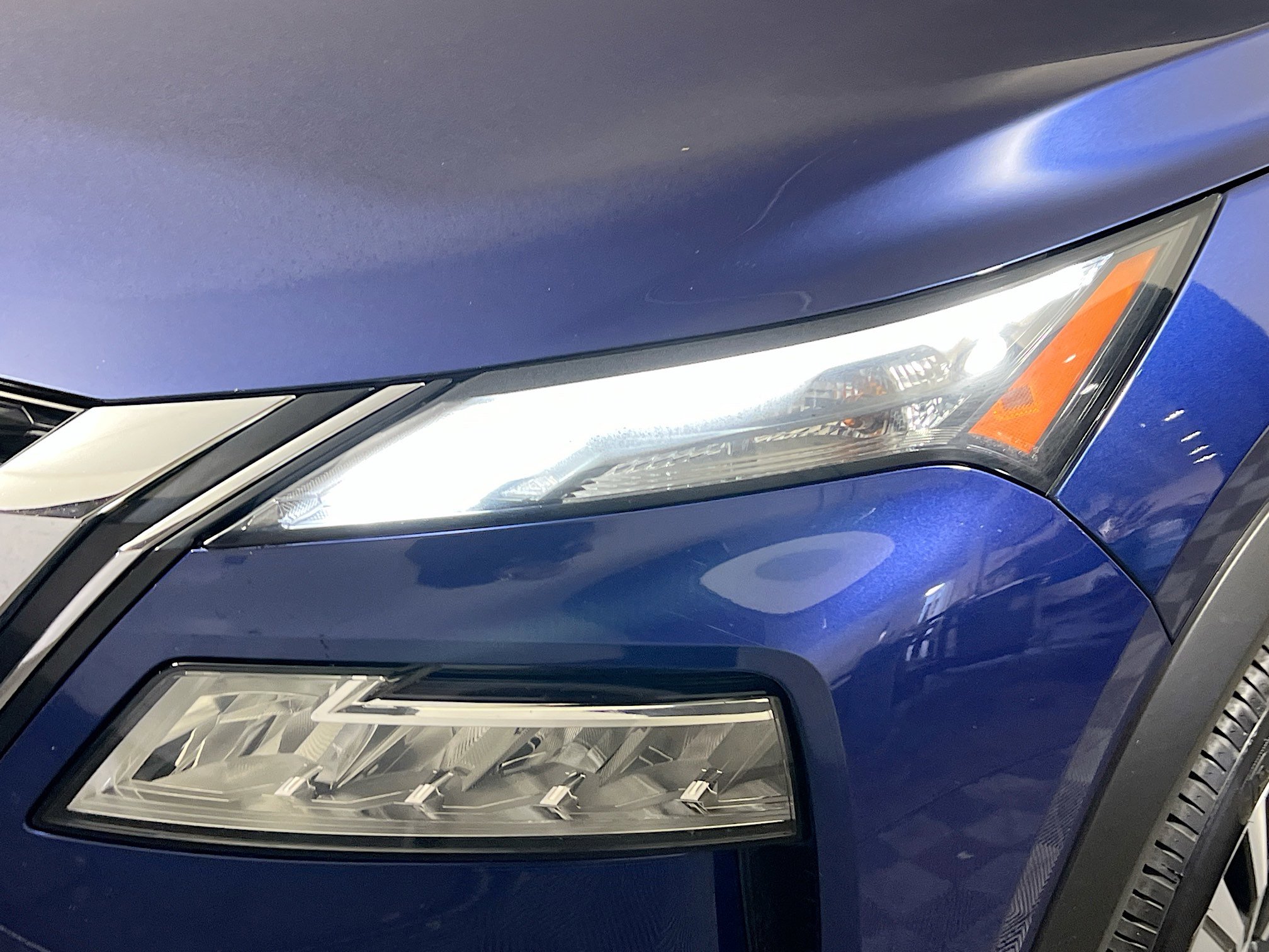 Used 2023 Nissan Rogue SV image 11