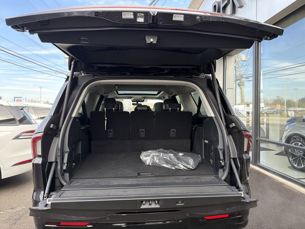 New 2025 Lincoln Navigator L Reserve image 12