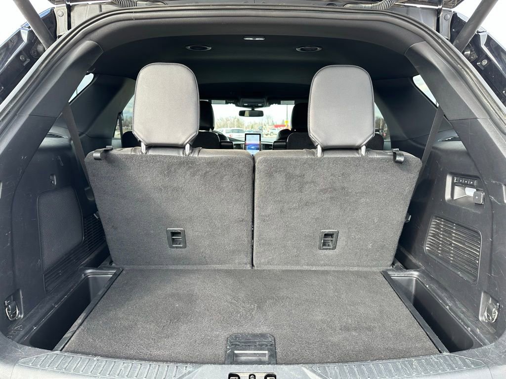 Used 2020 Ford Explorer ST w/ Premium Technology Package image 9