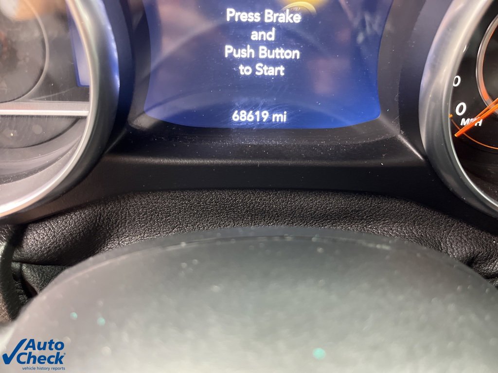 Used 2020 Jeep Wrangler Unlimited Sahara image 13