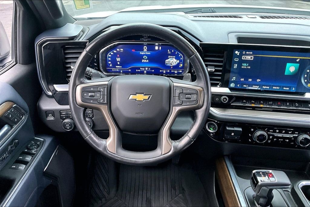 Used 2022 Chevrolet Silverado 1500 High Country w/ Z71 Off-Road Package AWD/4WD image 5
