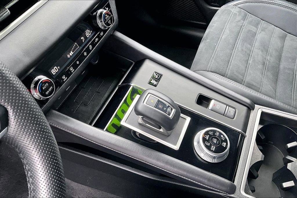 Used 2025 Mitsubishi Outlander LE image 15