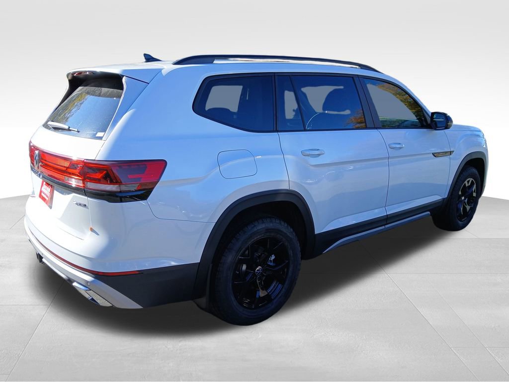 New 2026 Volkswagen Atlas Peak Edition image 5