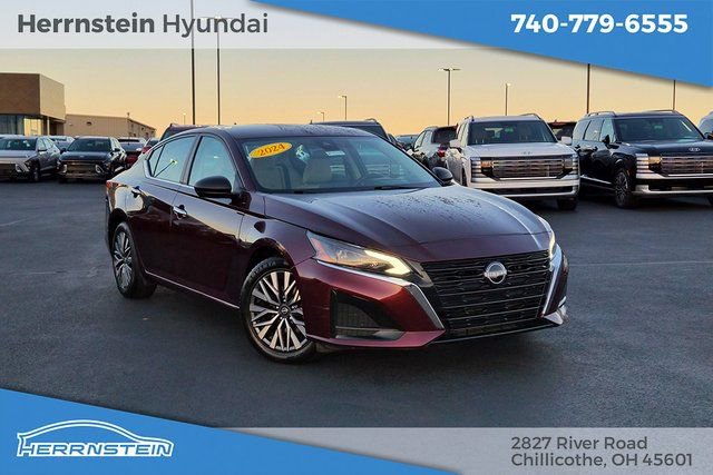 Used 2024 Nissan Altima 2.5 SV