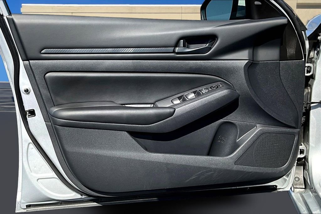 Used 2023 Nissan Altima 2.5 S image 22