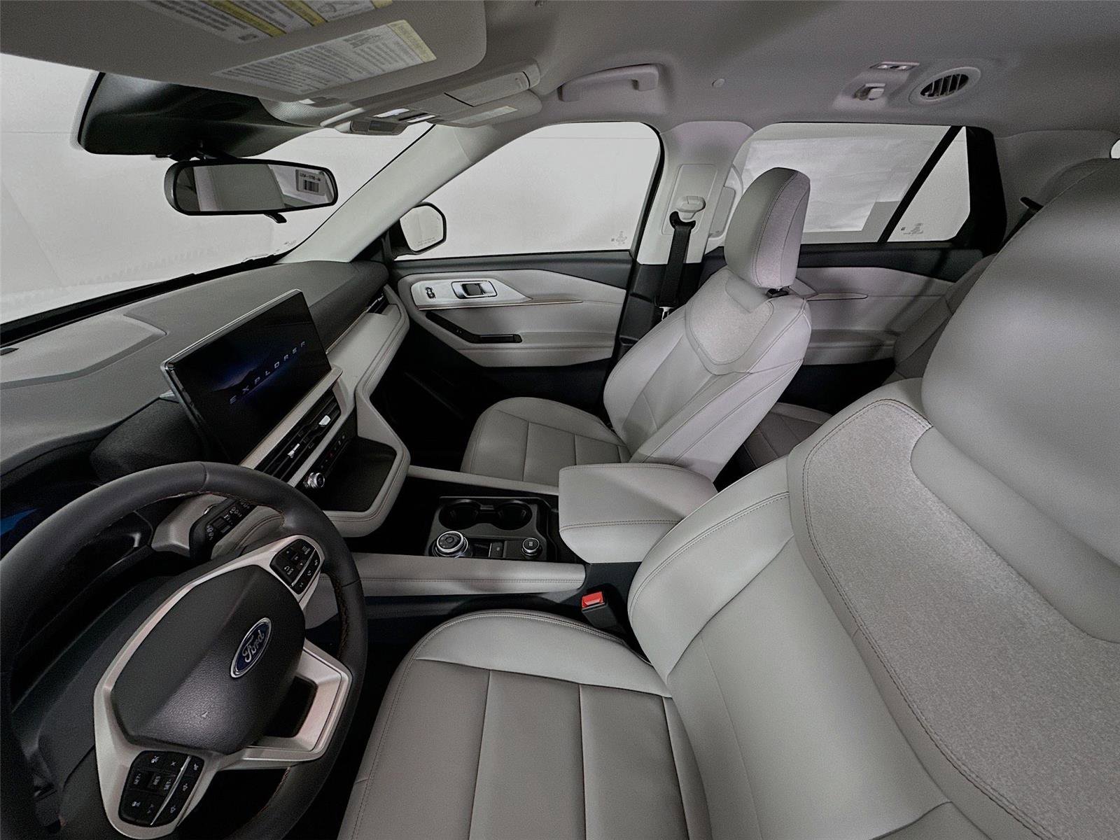 New 2026 Ford Explorer Active w/ Active Comfort Package image 5