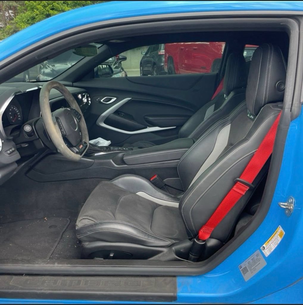 Used 2023 Chevrolet Camaro SS RWD image 17