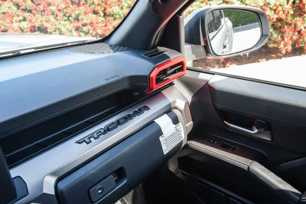 Used 2025 Toyota Tacoma TRD Sport AWD/4WD image 24