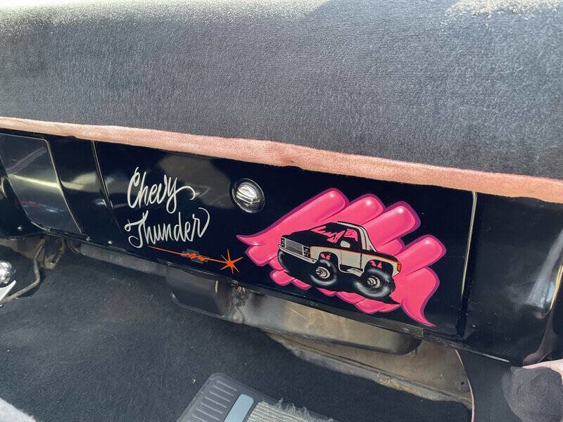 Used 1987 Chevrolet Blazer Silverado 2dr 4WD SUV image 52