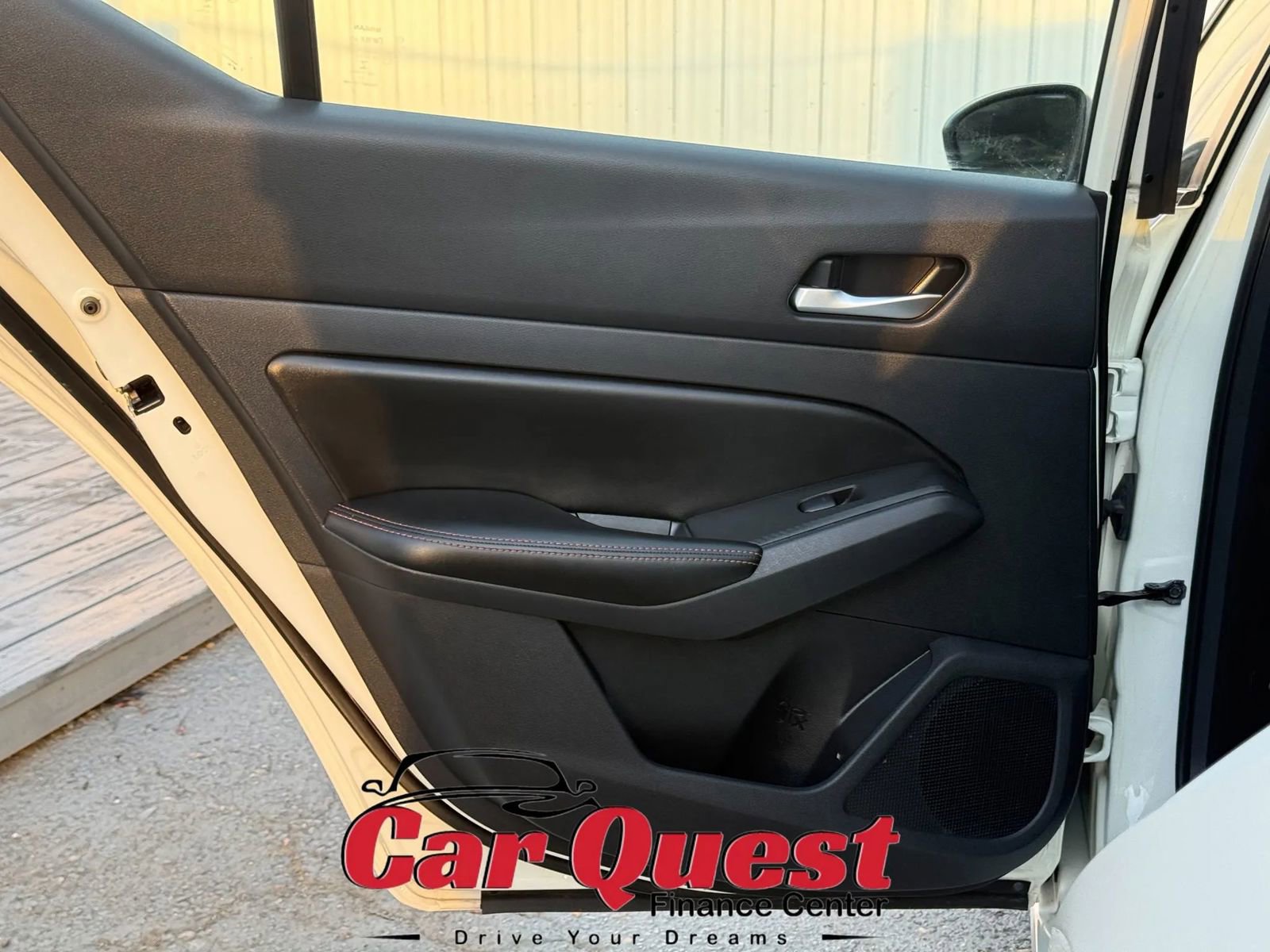 Used 2022 Nissan Altima 2.5 SR FWD image 12