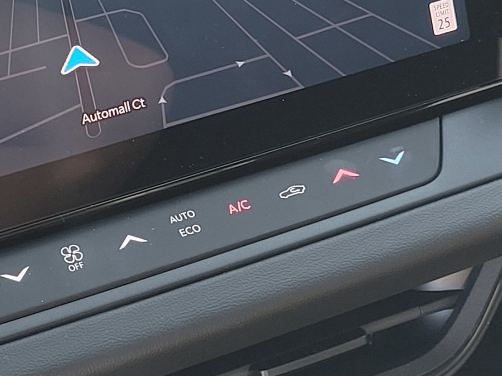 New 2024 Dodge Charger R/T w/ Plus Group image 18