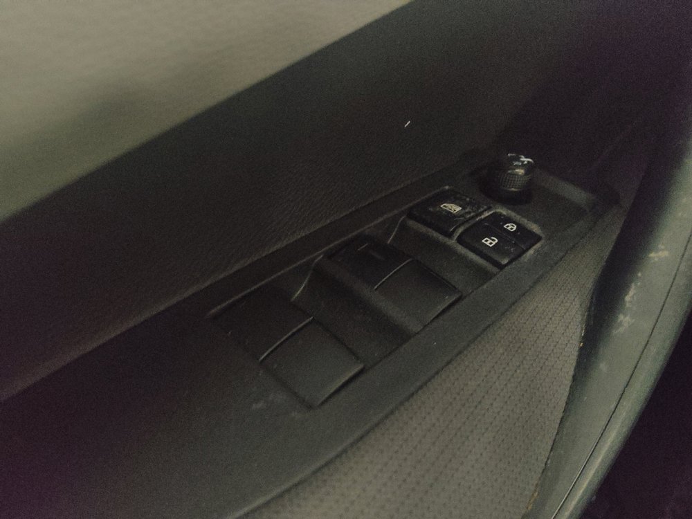 Used 2022 Toyota Corolla LE FWD image 27