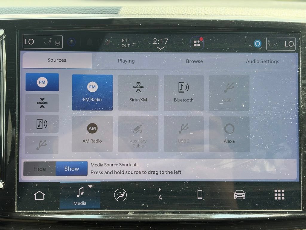 Certified 2025 Chrysler Pacifica Limited FWD image 39
