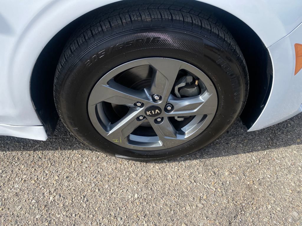 Used 2021 Kia K5 LXS image 29