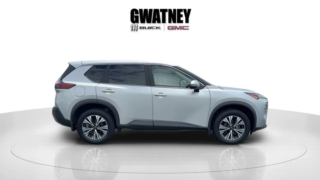 Used 2023 Nissan Rogue SV AWD/4WD image 4