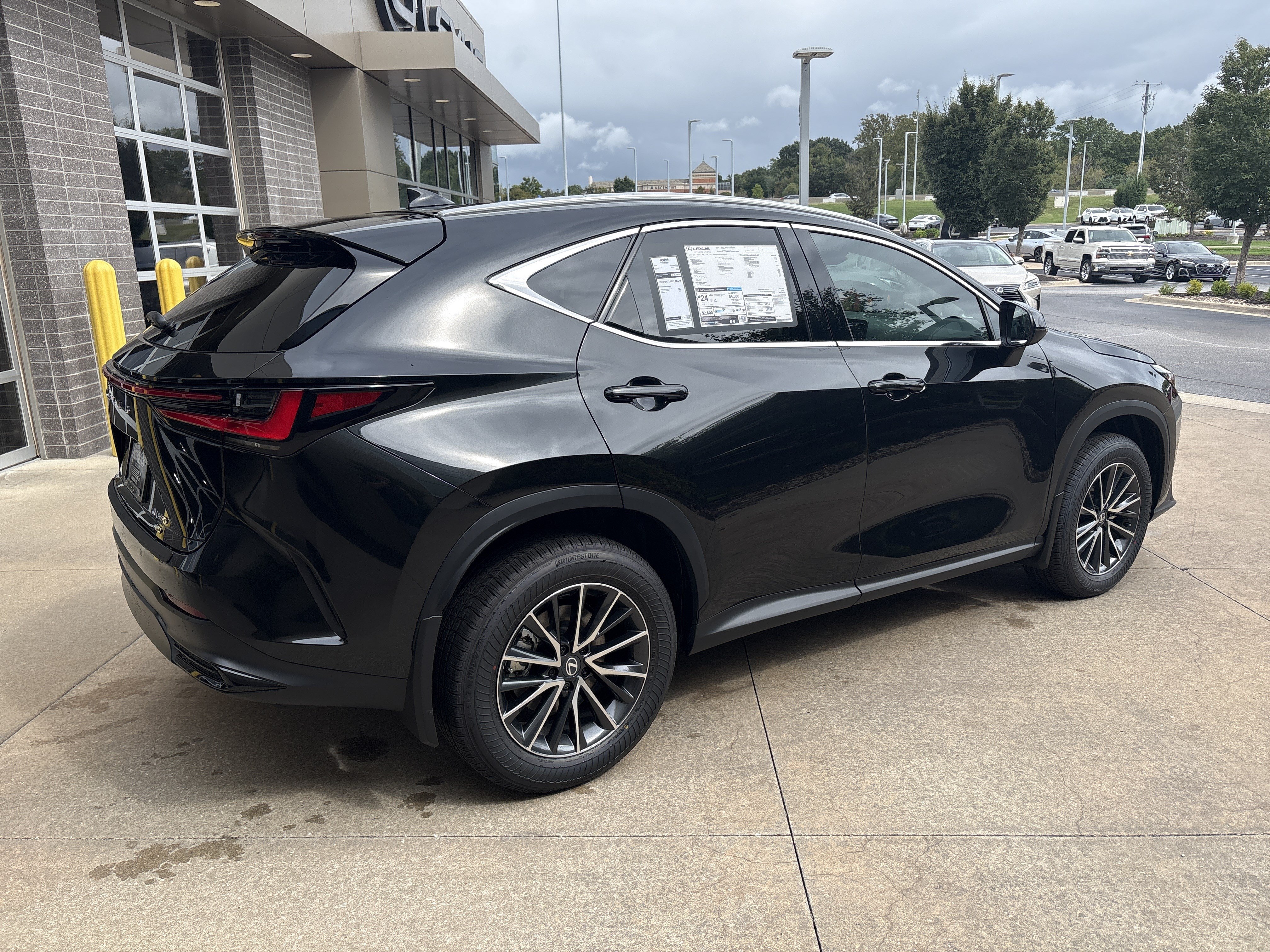 New 2026 Lexus NX 350 AWD w/ Accessory Package (2T) image 18