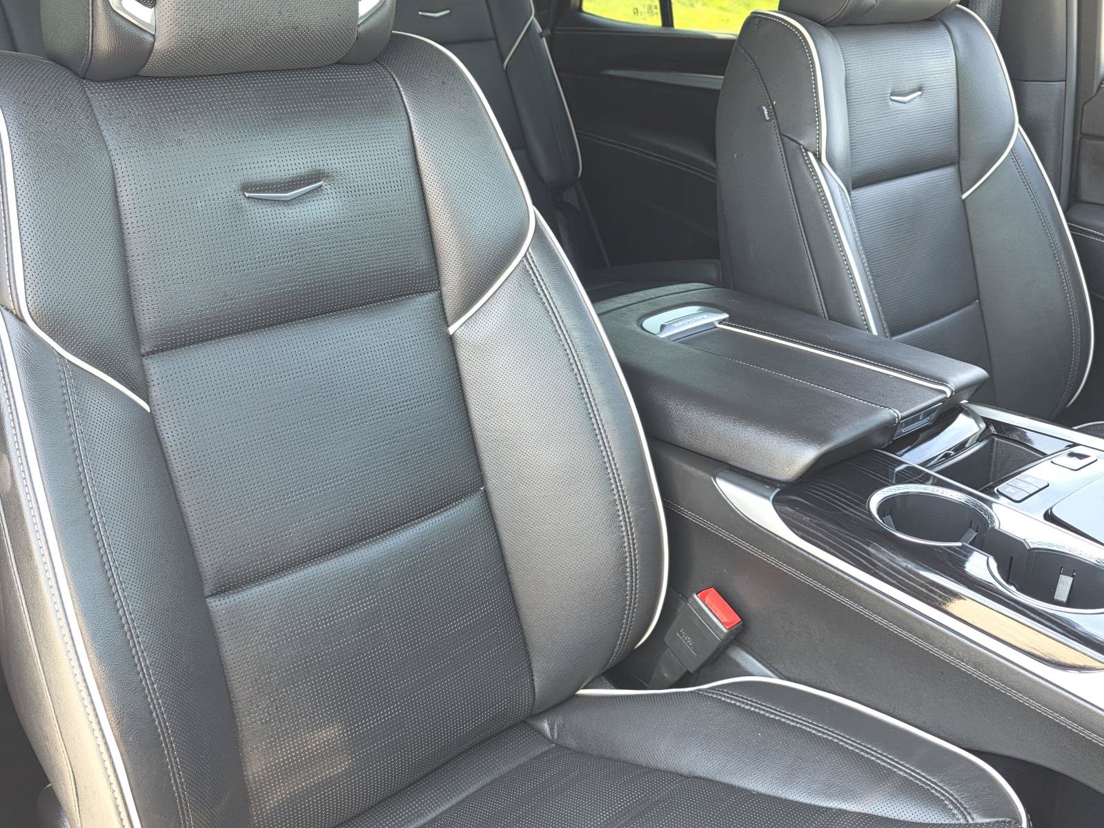Certified 2025 Cadillac Escalade Sport w/ LPO, Floor Liner Package RWD image 25