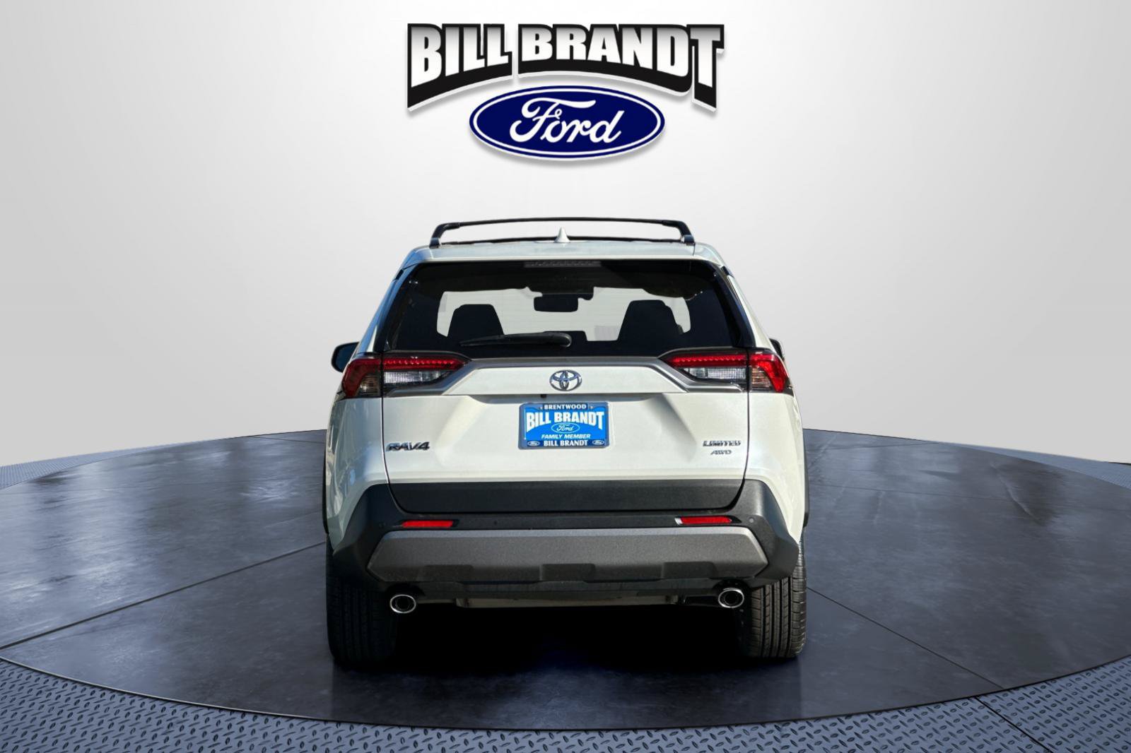 Used 2019 Toyota RAV4 Limited w/ Advanced Technology Package AWD/4WD image 4