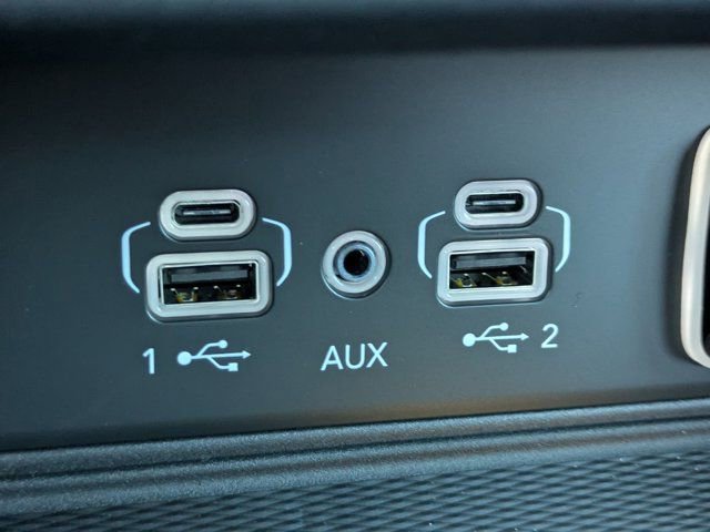 New 2025 Jeep Grand Cherokee Altitude image 20
