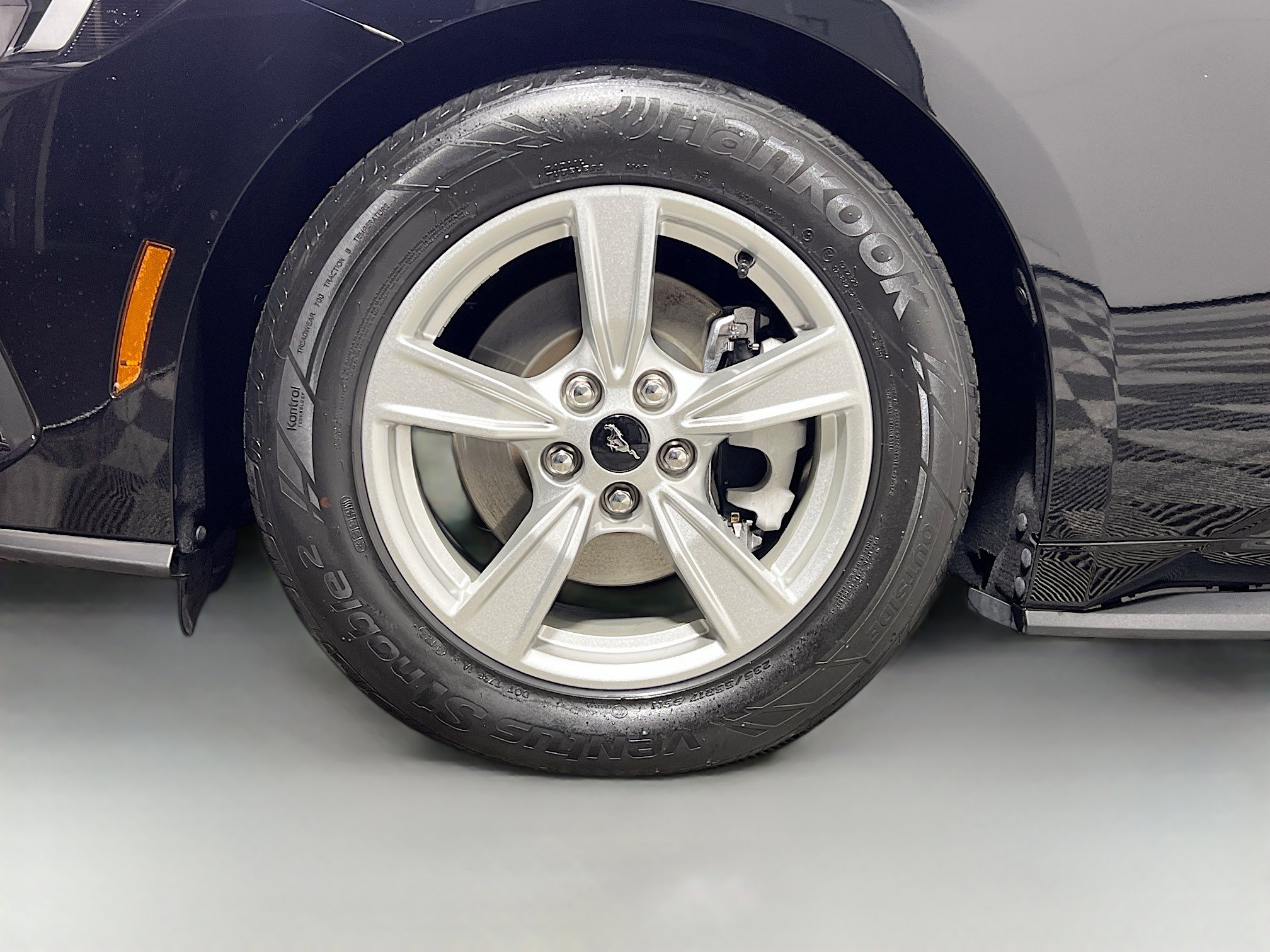 Used 2024 Ford Mustang EcoBoost image 14