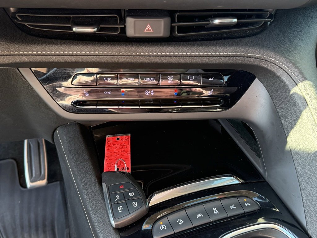 Used 2022 Buick Envision Essence w/ Technology Package II image 24