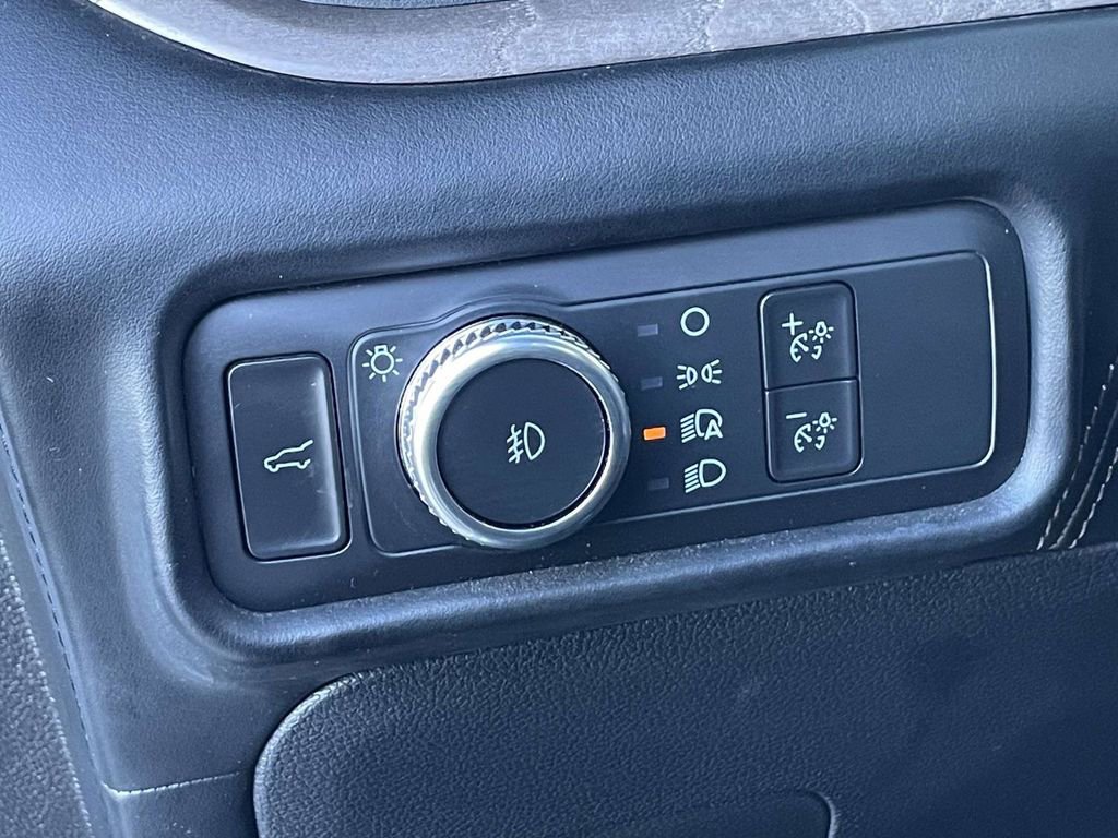 Certified 2022 Ford Explorer Platinum w/ Equipment Group 601A image 20