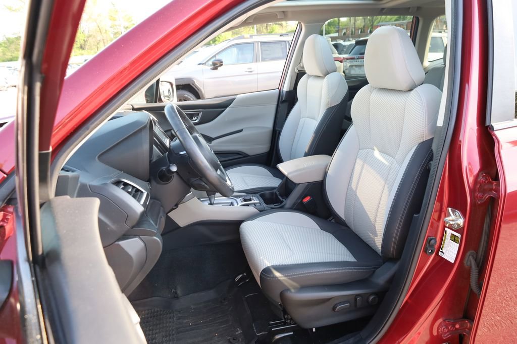 Used 2022 Subaru Forester Premium image 8