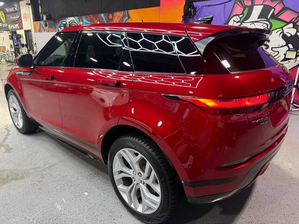 Used 2020 Land Rover Range Rover Evoque R-Dynamic SE image 3