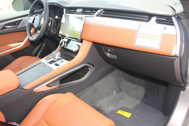 New 2026 Jaguar F-PACE R-Dynamic S image 24