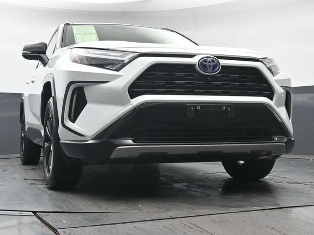 Used 2023 Toyota RAV4 XSE AWD/4WD image 34