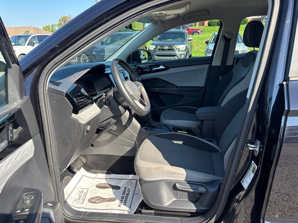 Certified 2023 Volkswagen Taos S FWD image 16
