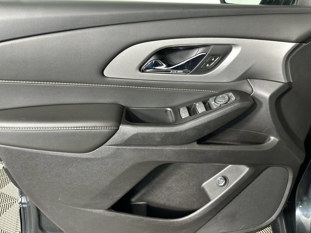 Used 2019 Chevrolet Traverse LT FWD image 24