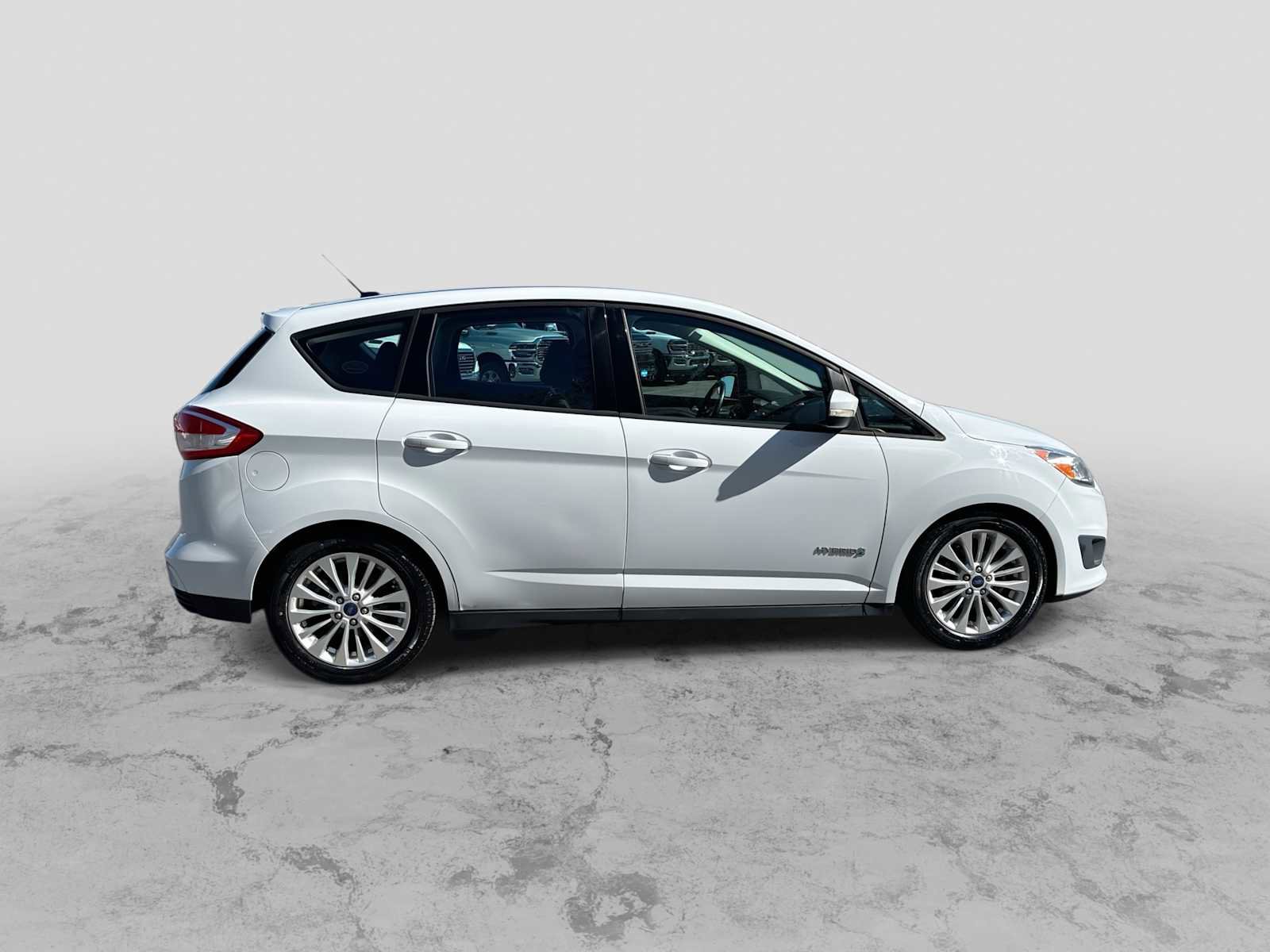 Used 2017 Ford C-MAX SE FWD image 9