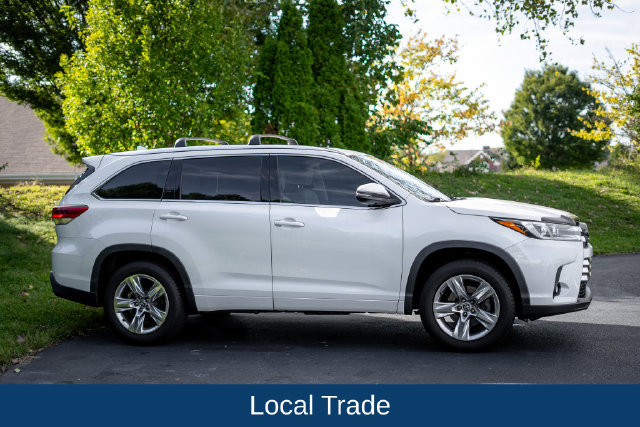Used 2019 Toyota Highlander Limited FWD image 4