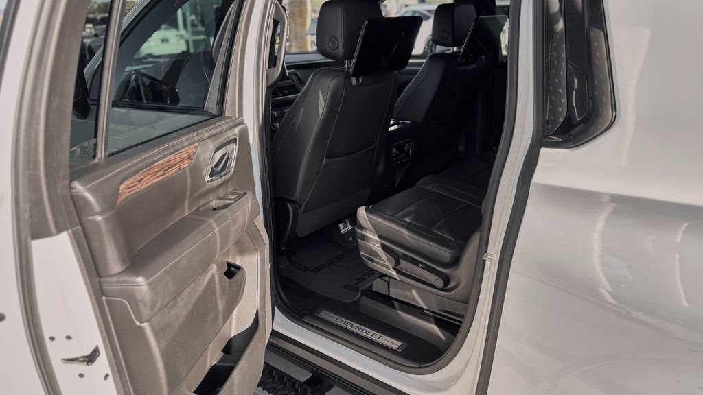 Used 2022 Chevrolet Suburban Z71 w/ Z71 Off-Road Package image 39