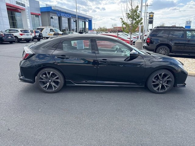 Used 2017 Honda Civic Sport image 8
