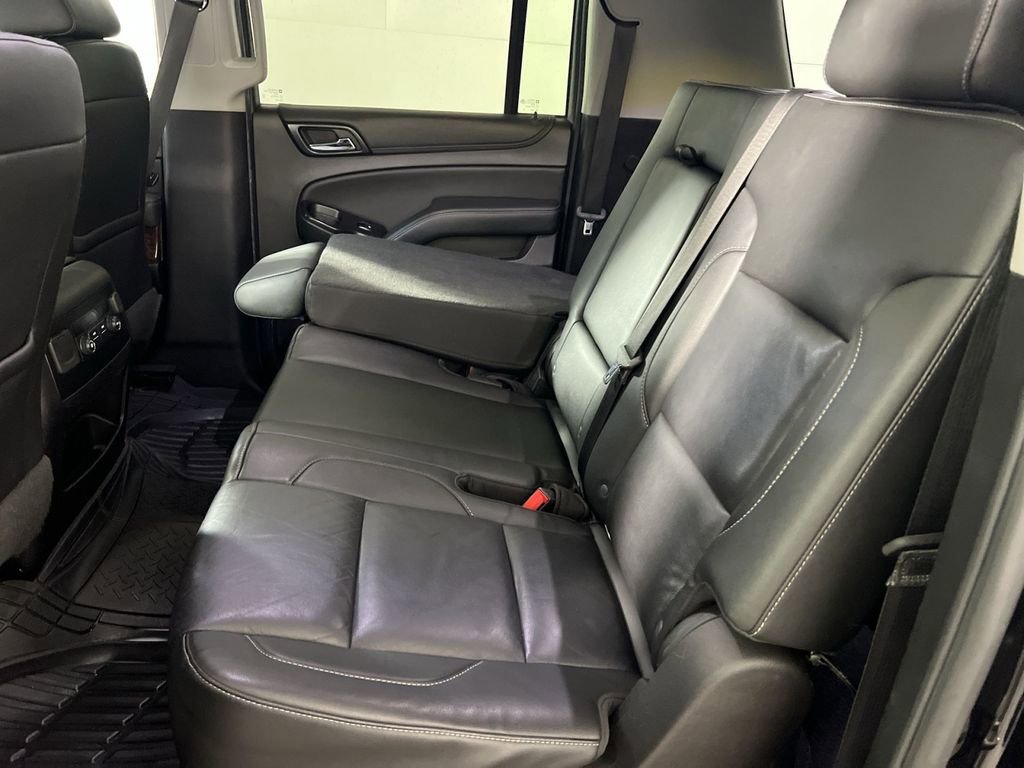 Used 2019 Chevrolet Suburban LT image 25