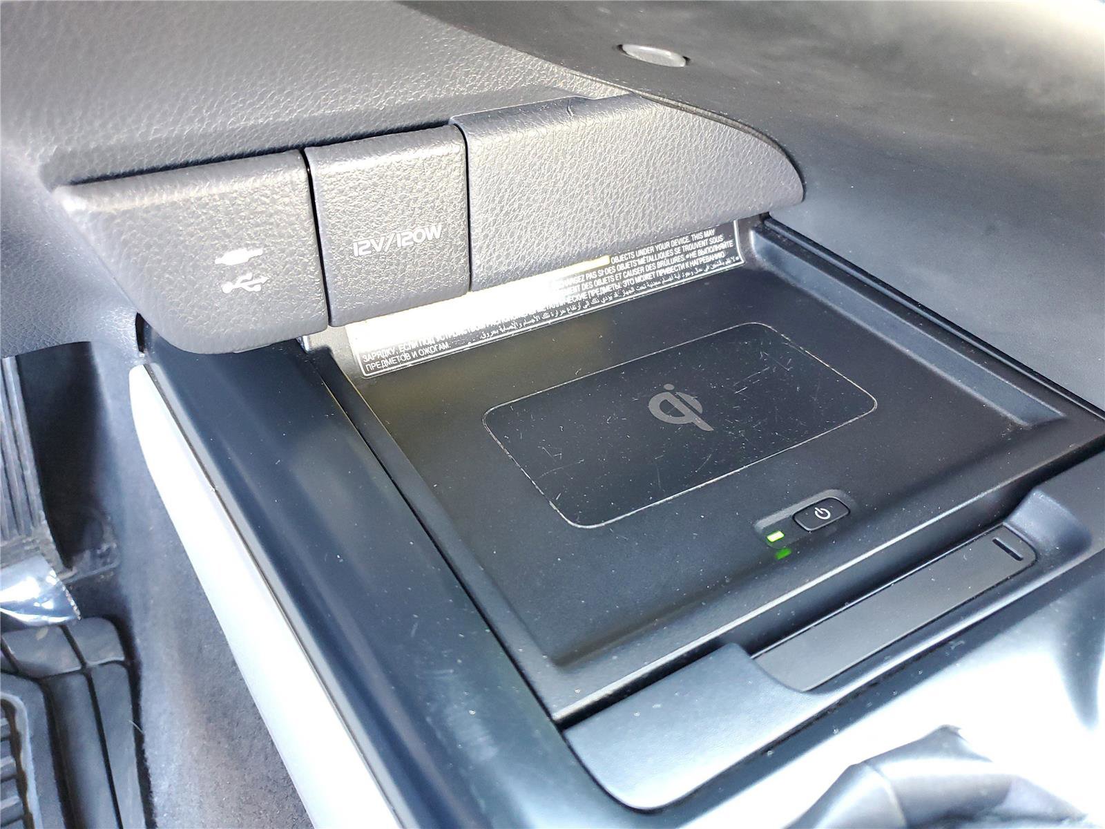 Used 2019 Toyota Camry XLE image 29