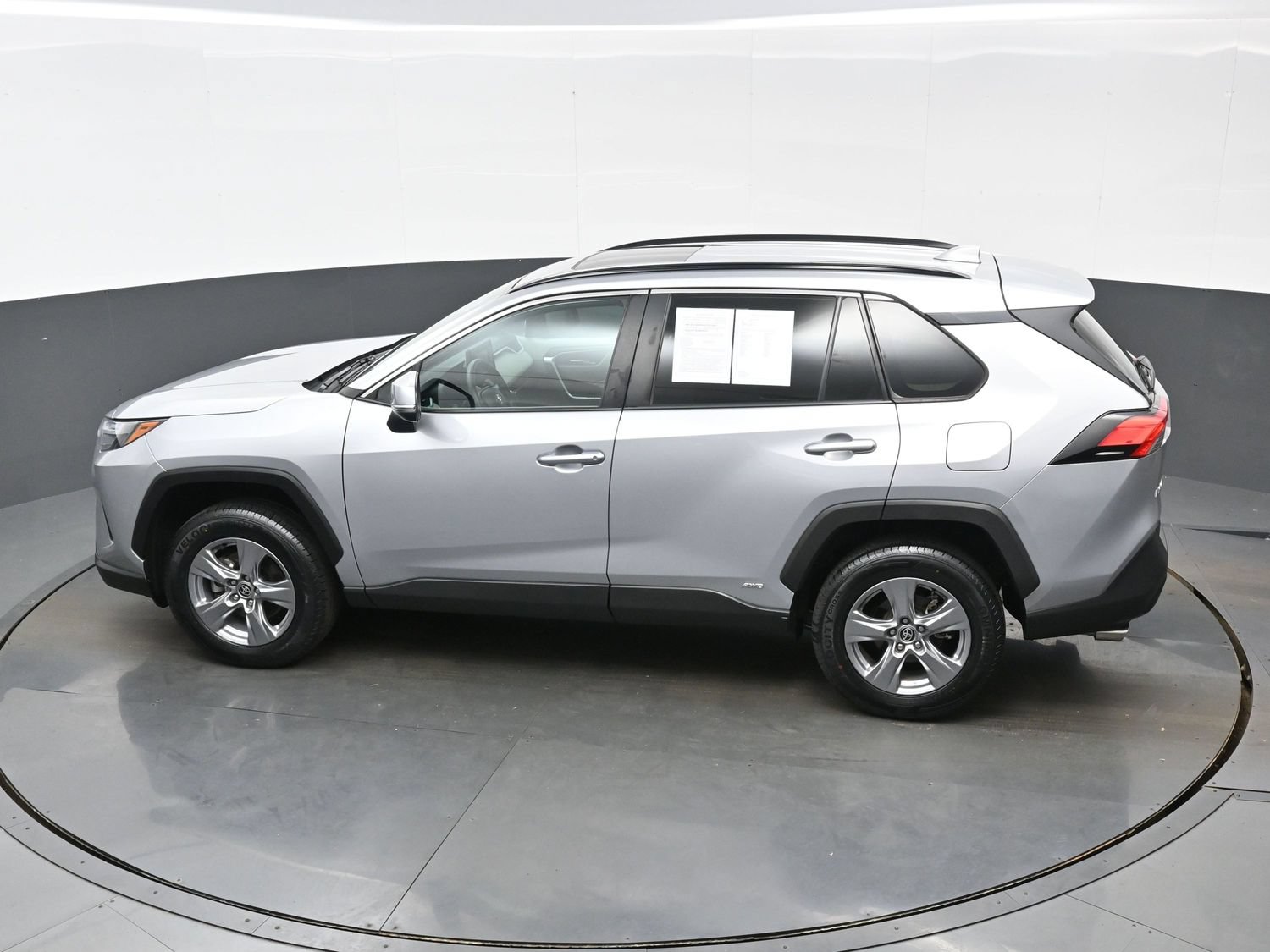 Used 2022 Toyota RAV4 XLE w/ Convenience Package AWD/4WD image 38