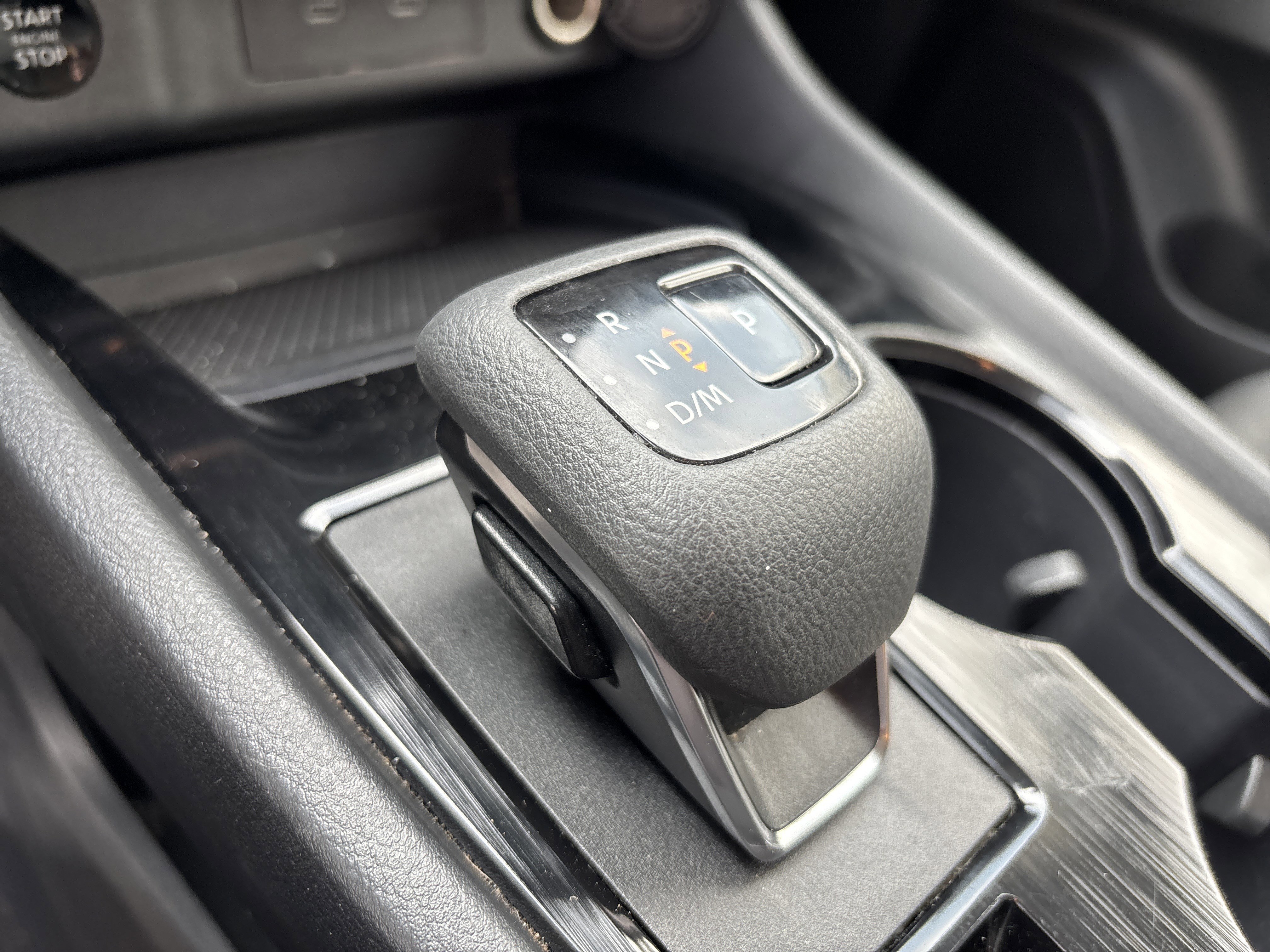 Used 2024 Nissan Rogue SV AWD/4WD image 25