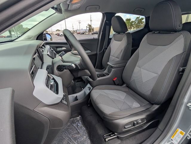 New 2027 Chevrolet Bolt LT w/ Comfort Package image 4